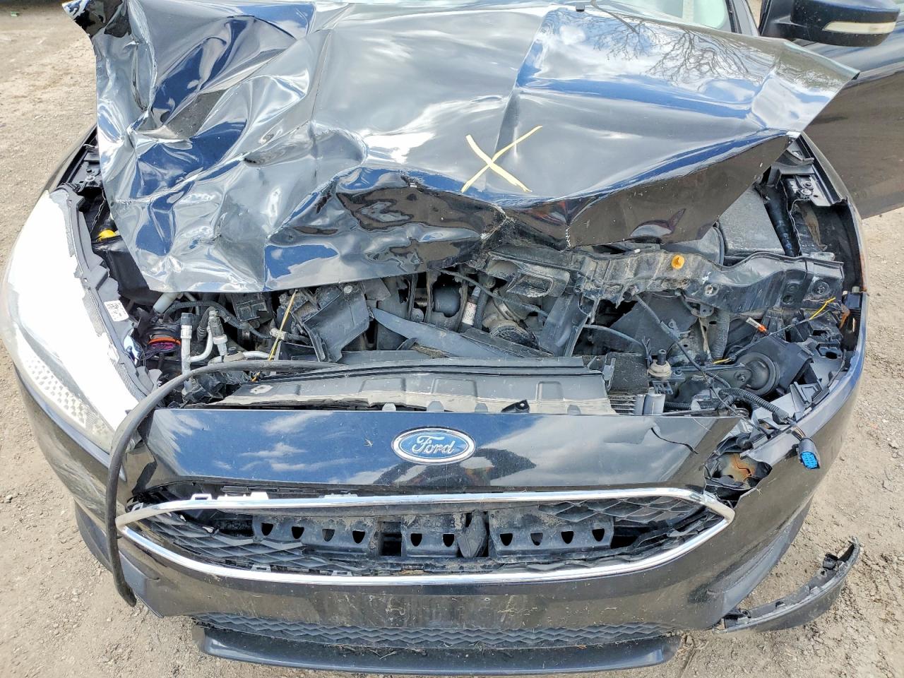 2017 FORD FOCUS SE photo 21