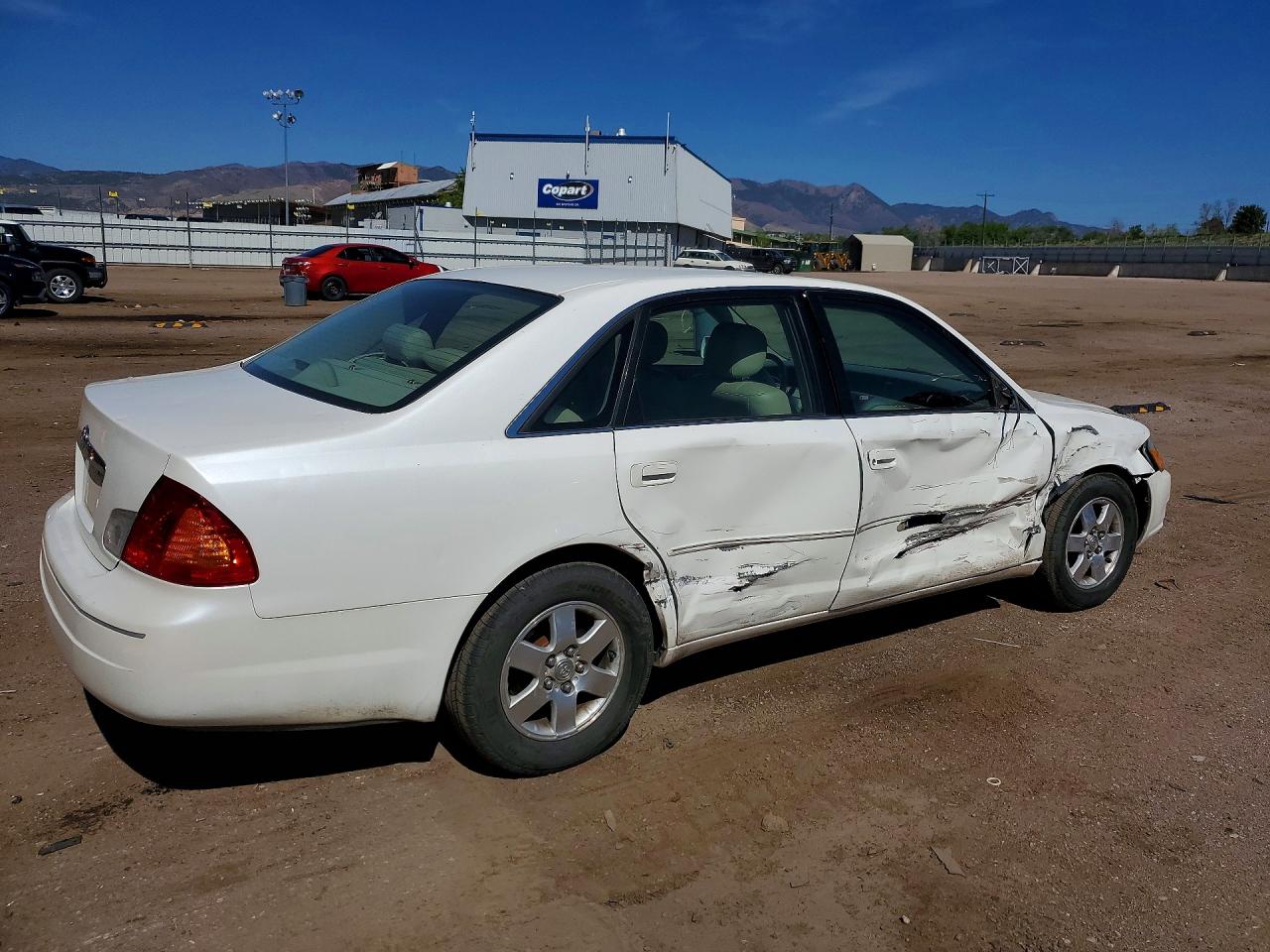 2001 TOYOTA AVALON XL photo 7