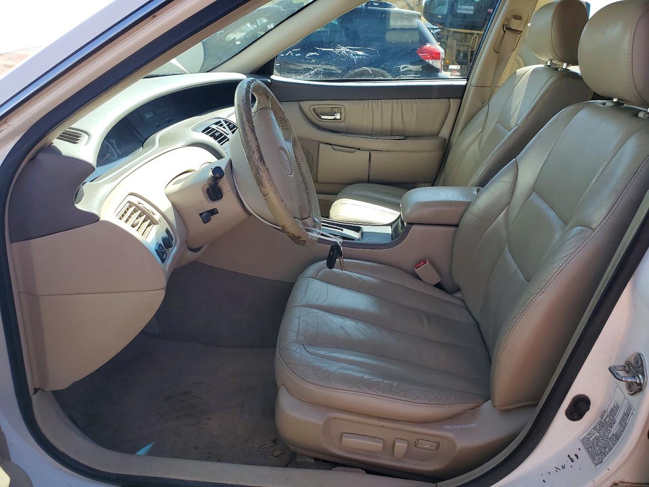 2001 TOYOTA AVALON XL photo 19