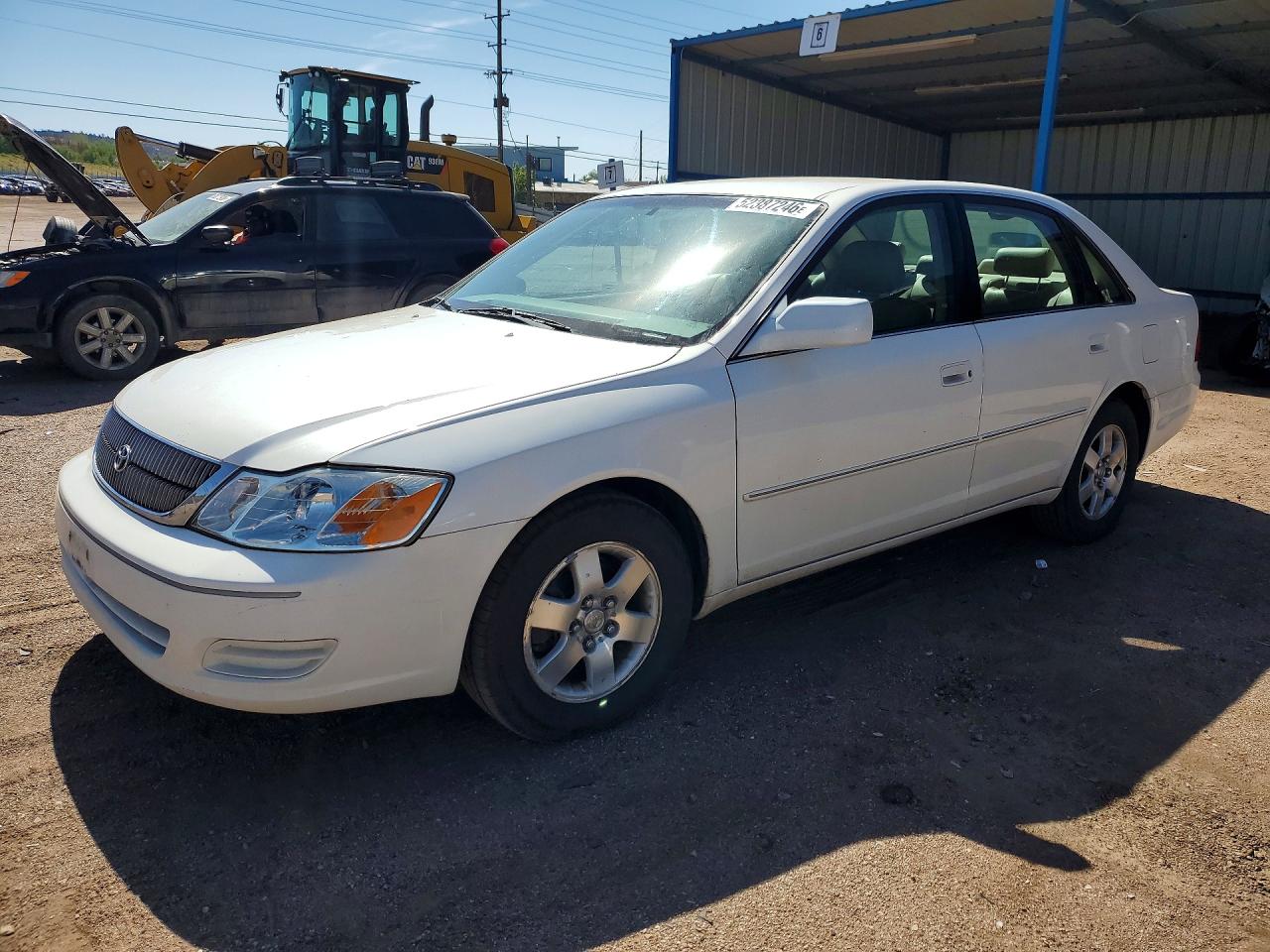 2001 TOYOTA AVALON