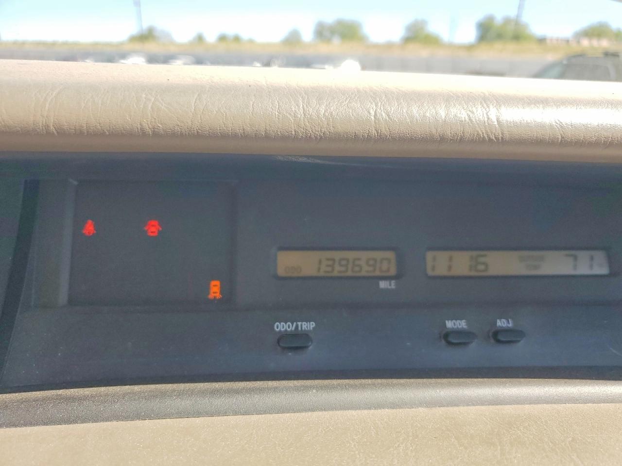 2001 TOYOTA AVALON XL photo 25