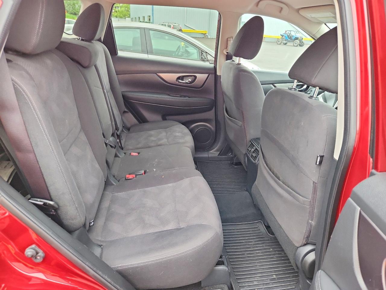2016 NISSAN ROGUE S photo 19