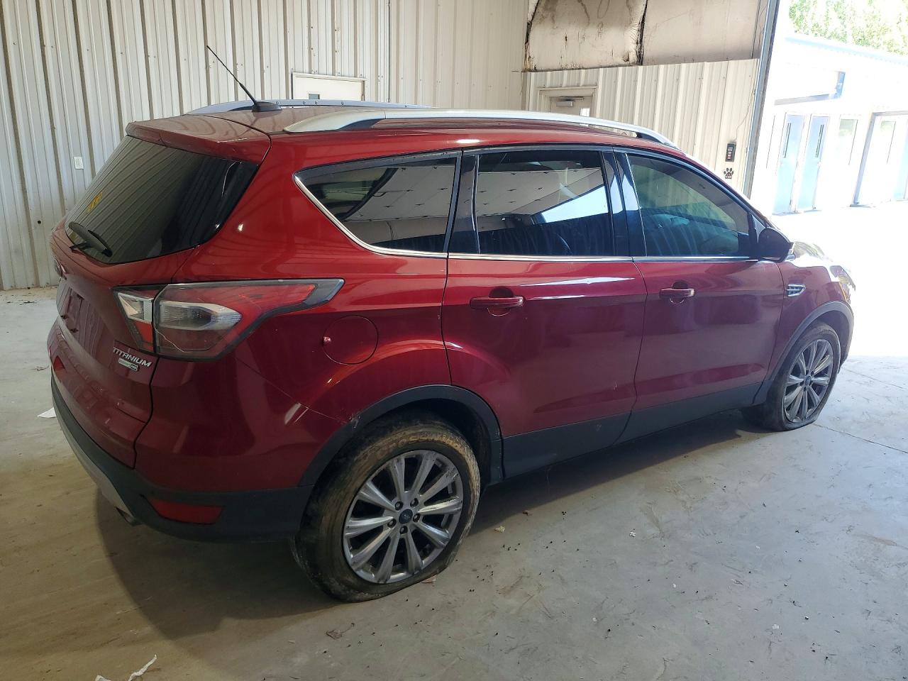 2017 FORD ESCAPE photo 5