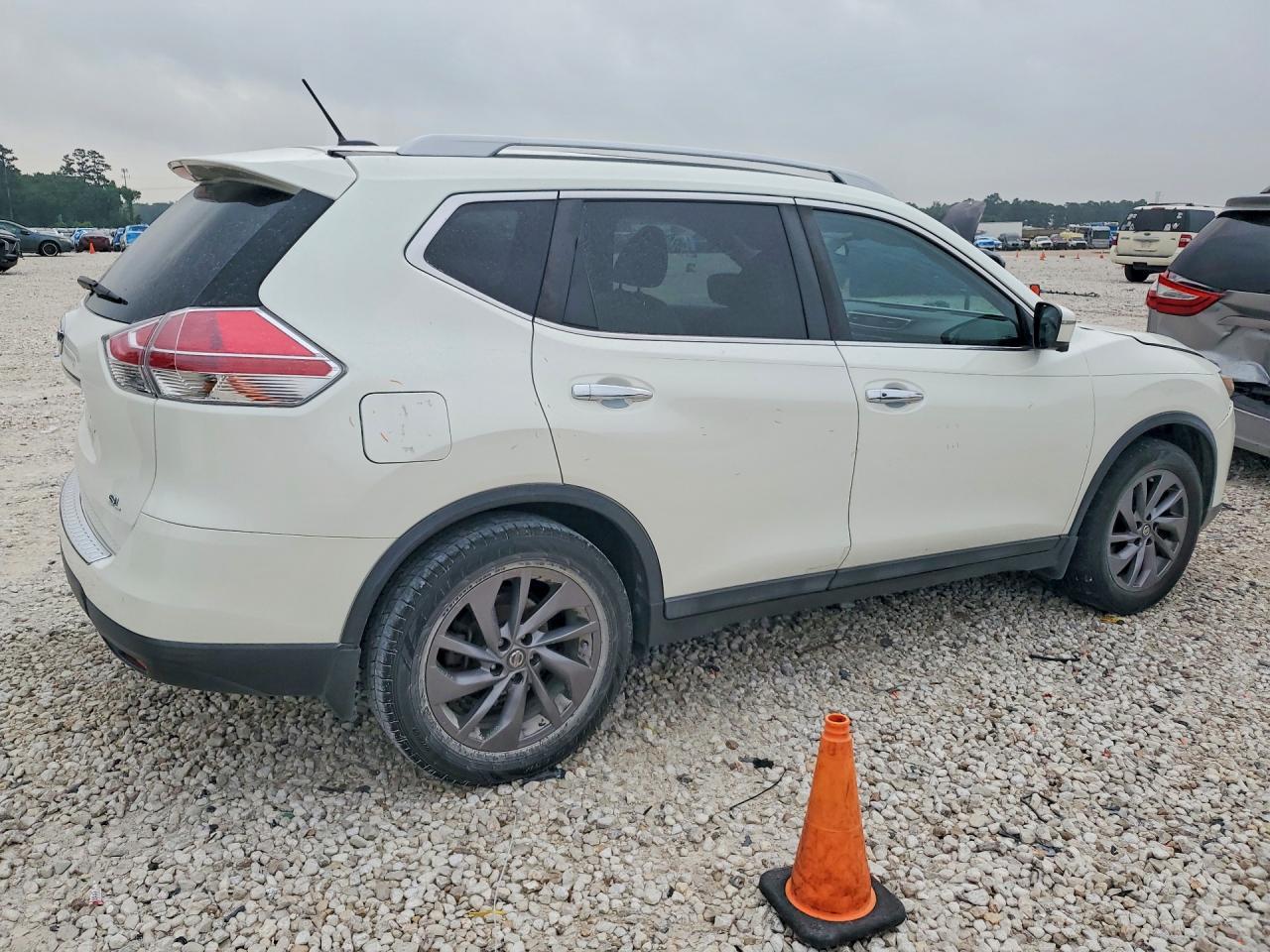 2016 NISSAN ROGUE SL photo 7