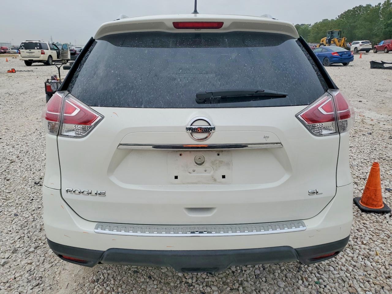 2016 NISSAN ROGUE SL photo 16