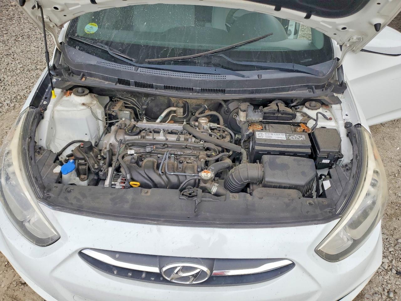 2015 HYUNDAI ACCENT GLS photo 21