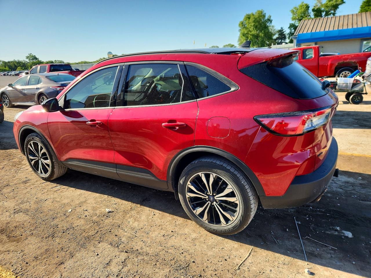 2022 FORD ESCAPE SEL photo 4