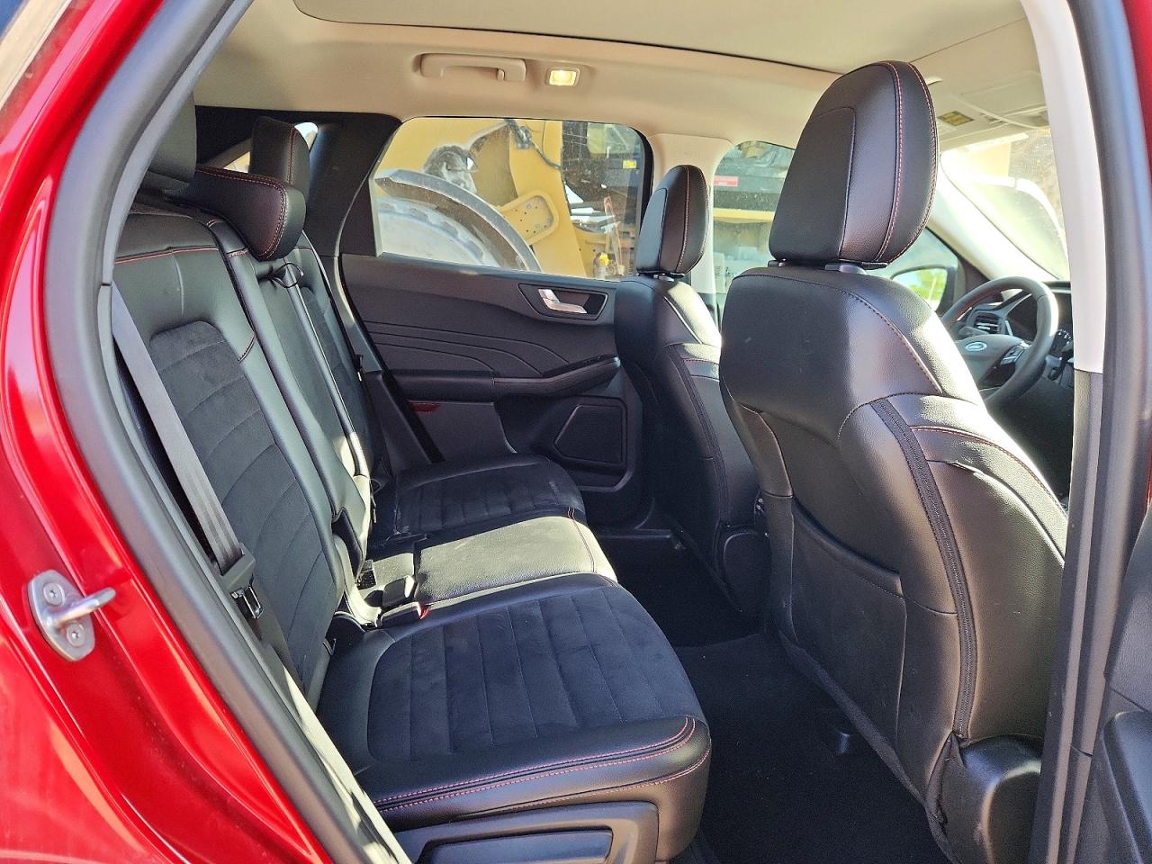 2022 FORD ESCAPE SEL photo 28