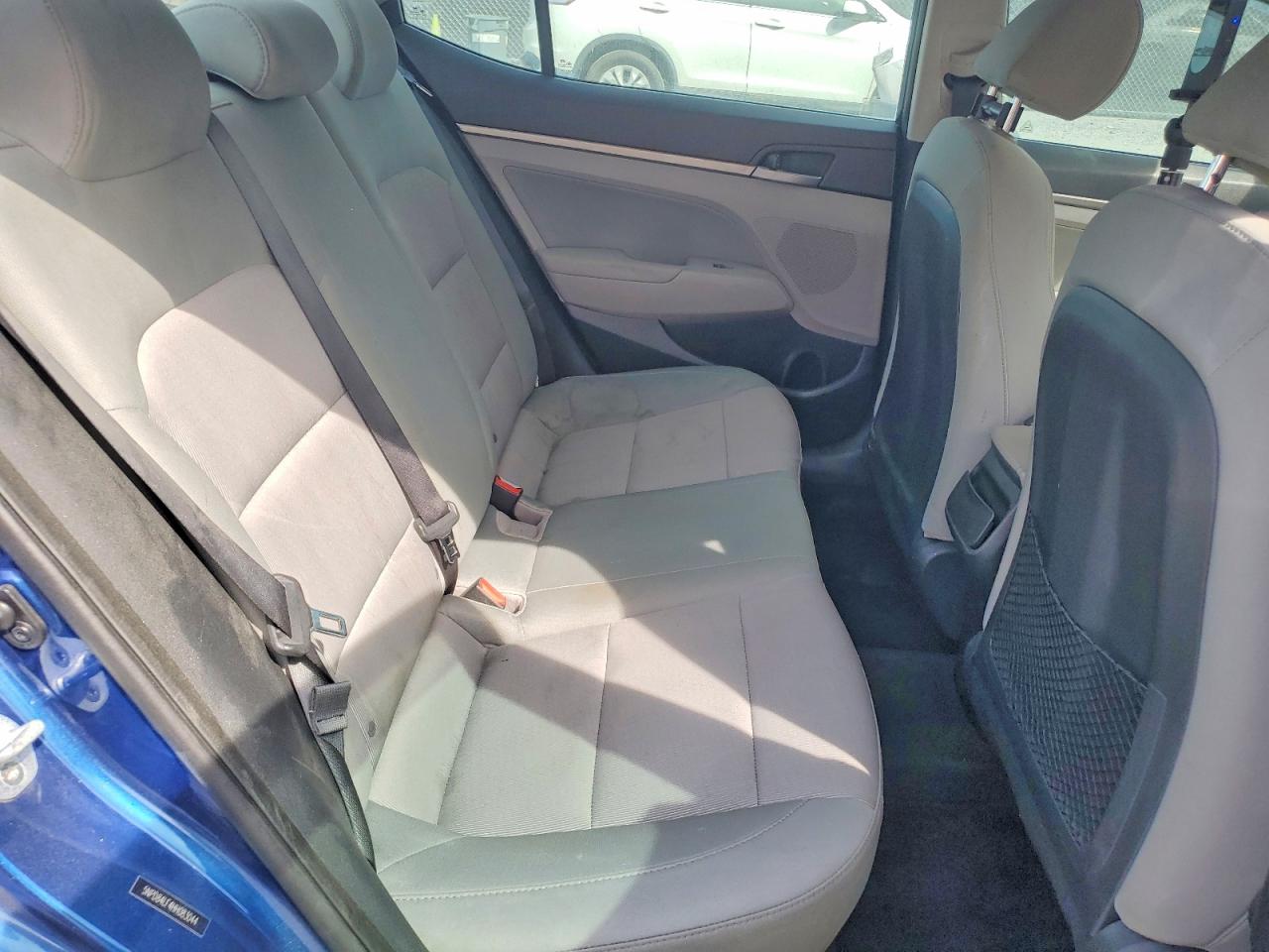 2017 HYUNDAI ELANTRA SE photo 10
