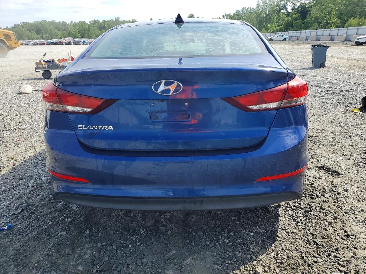 2017 HYUNDAI ELANTRA SE photo 6