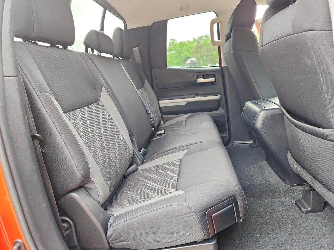 2018 TOYOTA TUNDRA SR5 photo 19