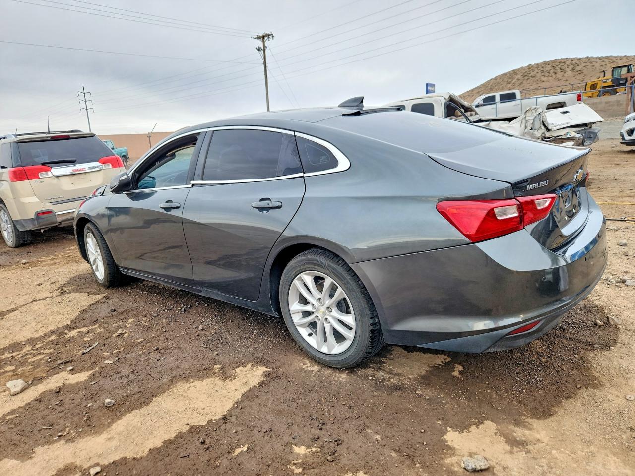 2017 CHEVROLET MALIBU LT photo 3