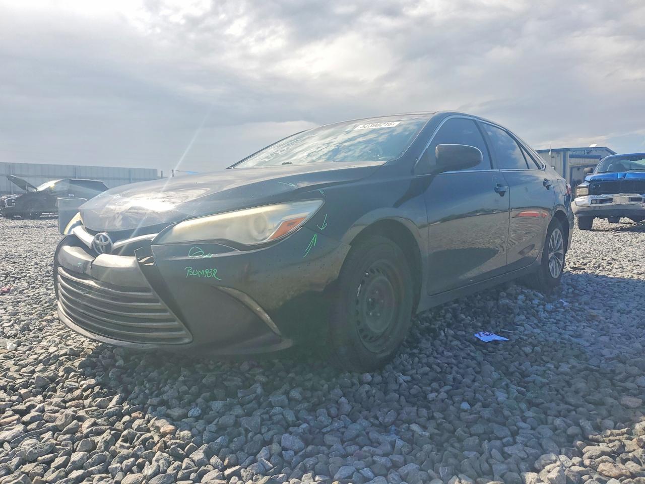 2017 TOYOTA CAMRY