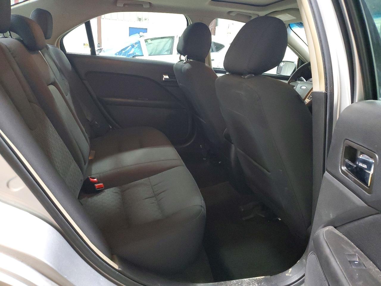 2012 FORD FUSION SE photo 28