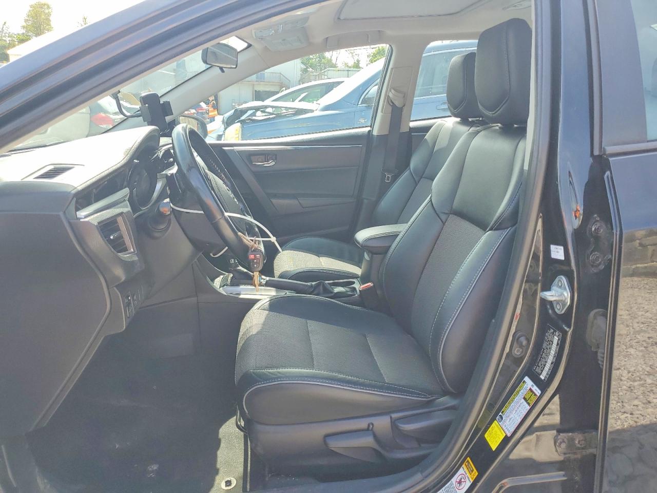 2015 TOYOTA COROLLA S PLUS photo 13