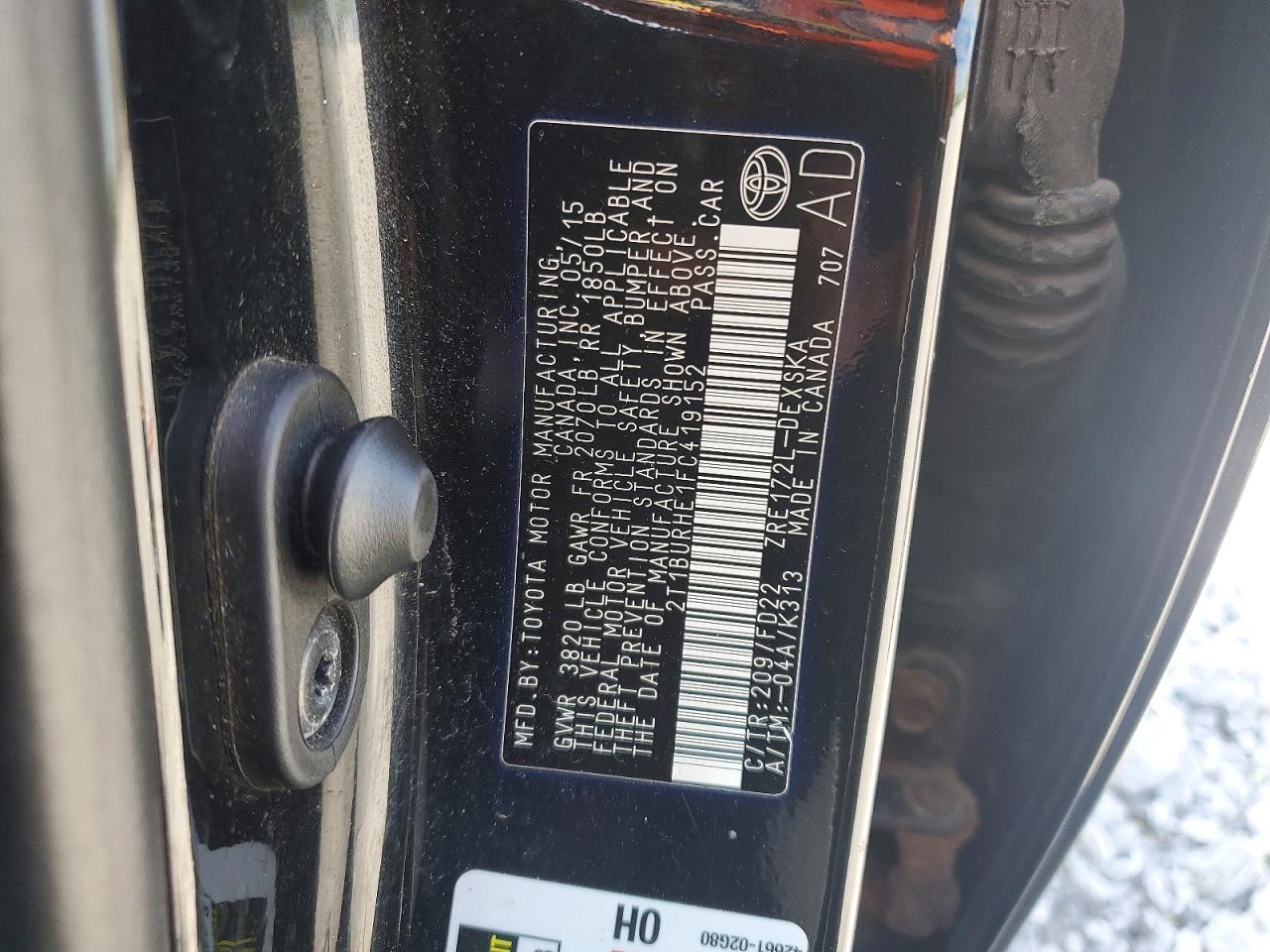 2015 TOYOTA COROLLA S PLUS photo 23