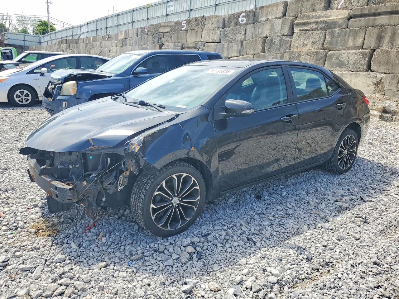 2015 TOYOTA COROLLA