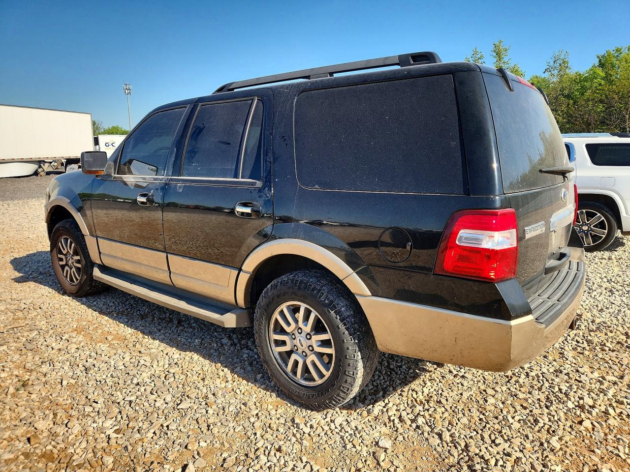 2012 FORD EXPEDITION XLT photo 4