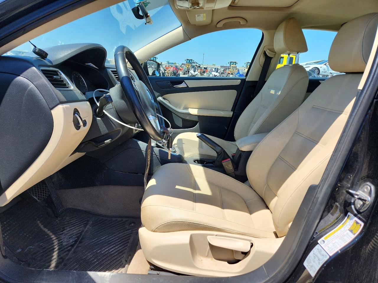 2012 VOLKSWAGEN JETTA SE photo 13