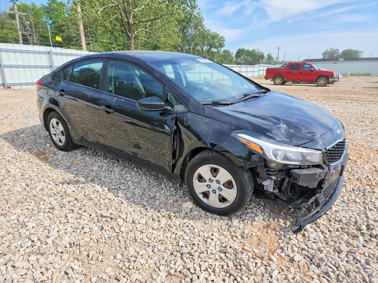 2017 KIA FORTE LX photo 4