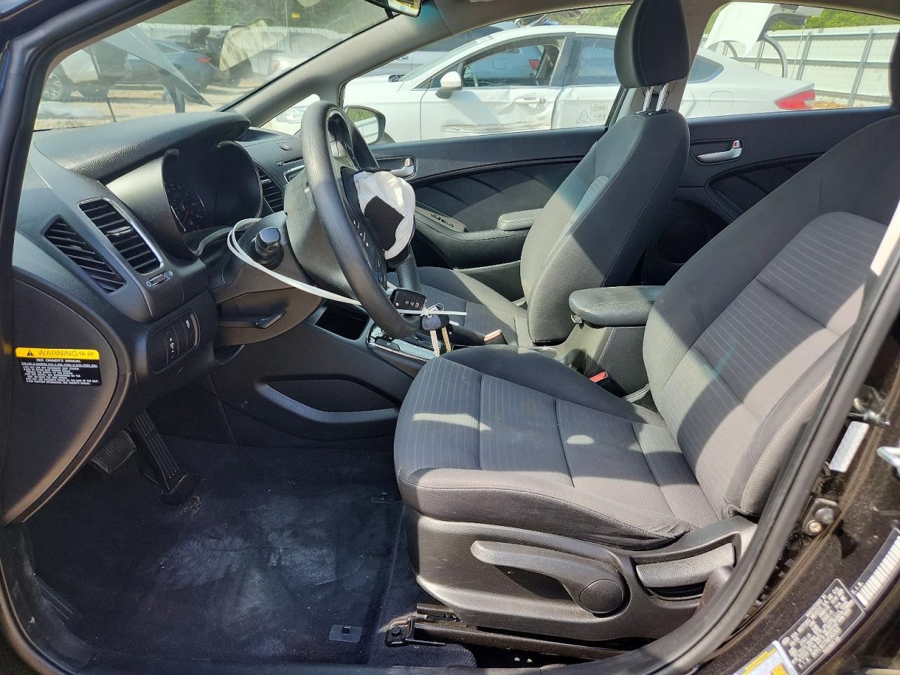 2017 KIA FORTE LX photo 7