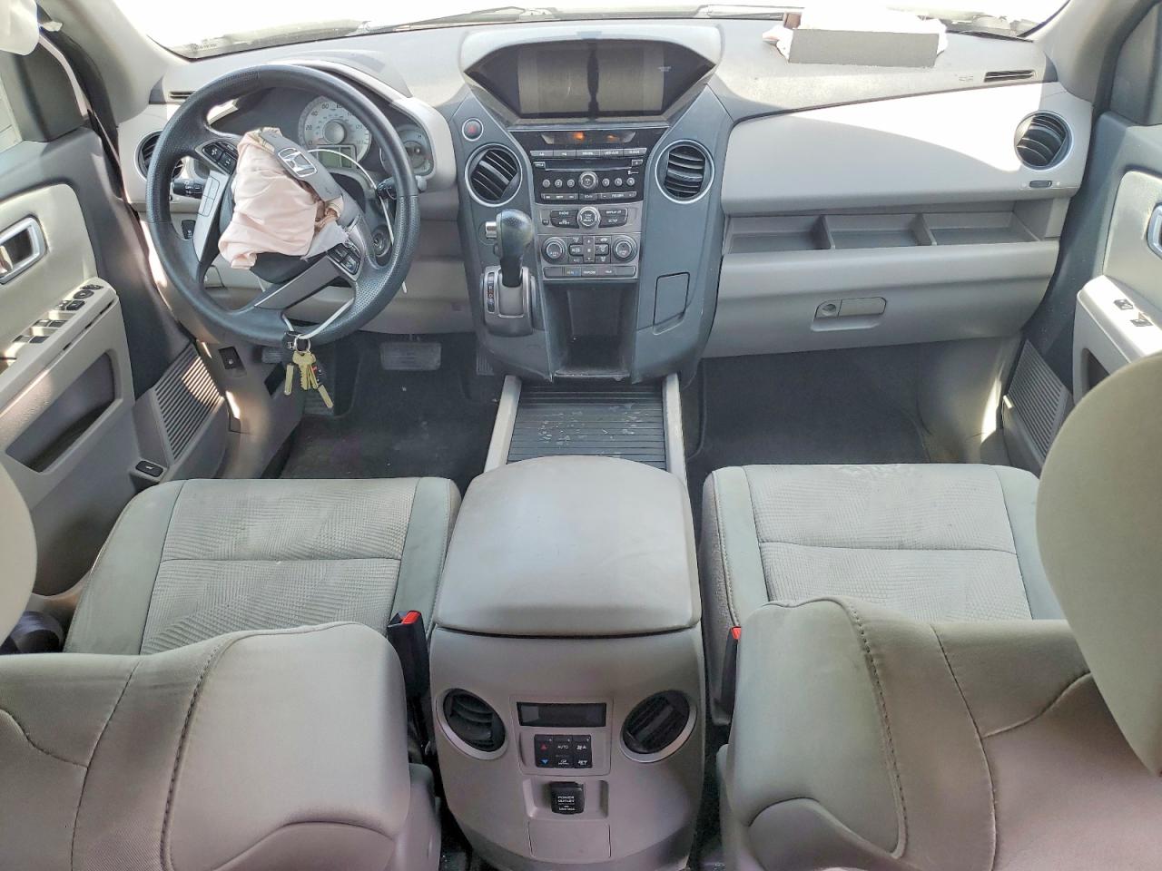 2015 HONDA PILOT LX photo 22