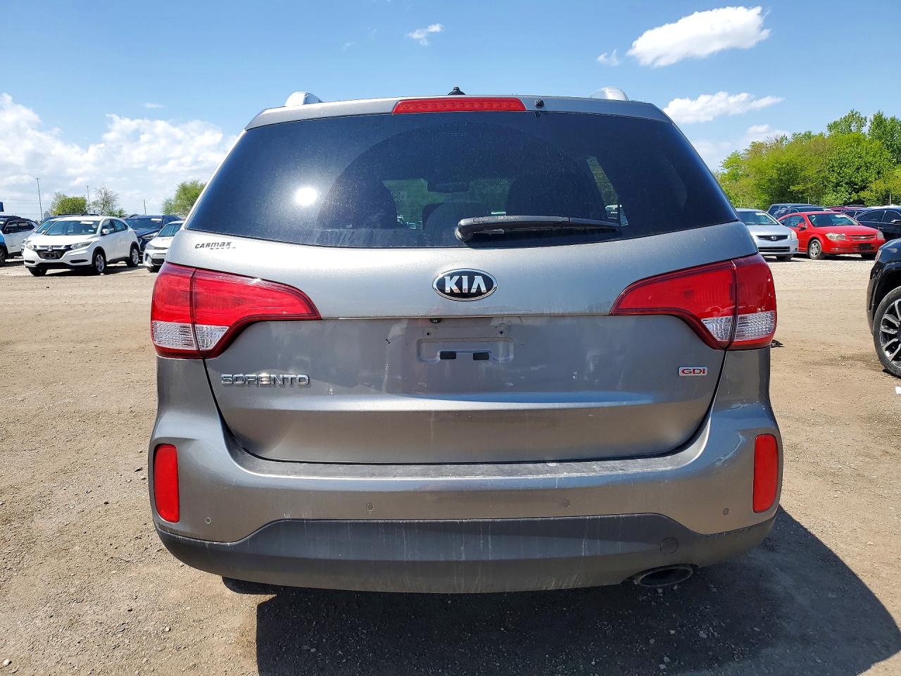 2015 KIA SORENTO LX photo 11