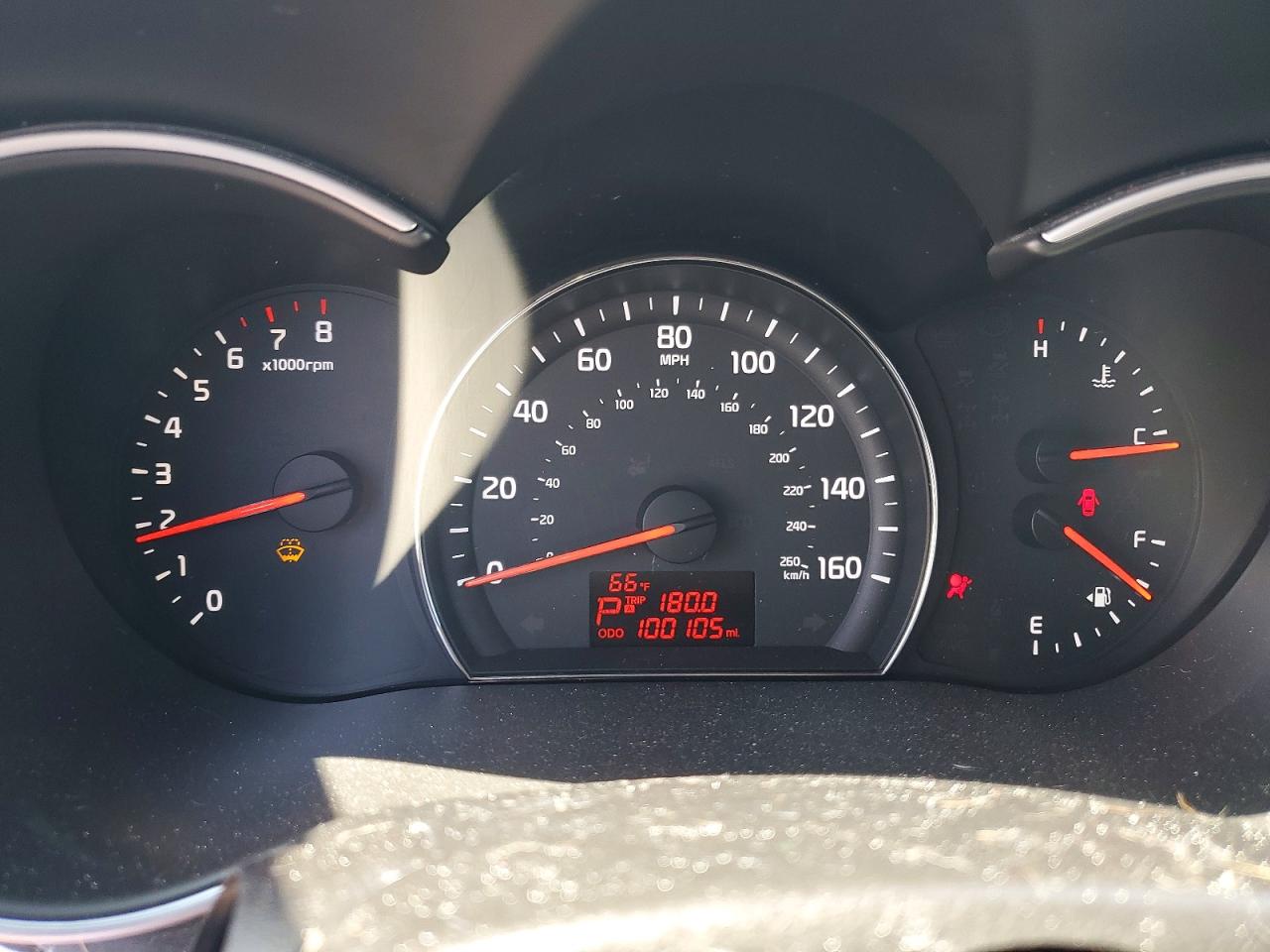 2015 KIA SORENTO LX photo 17