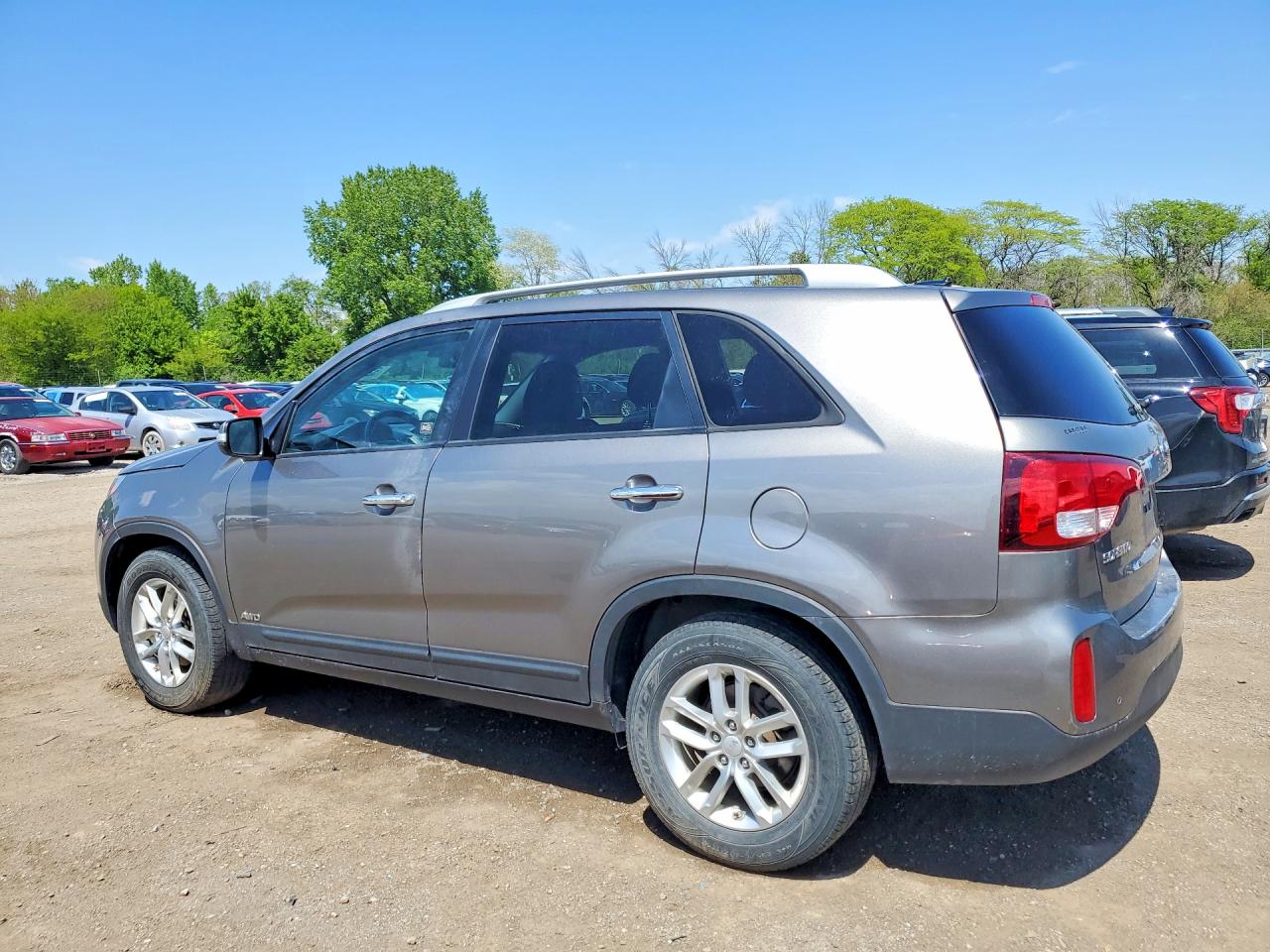 2015 KIA SORENTO LX photo 3