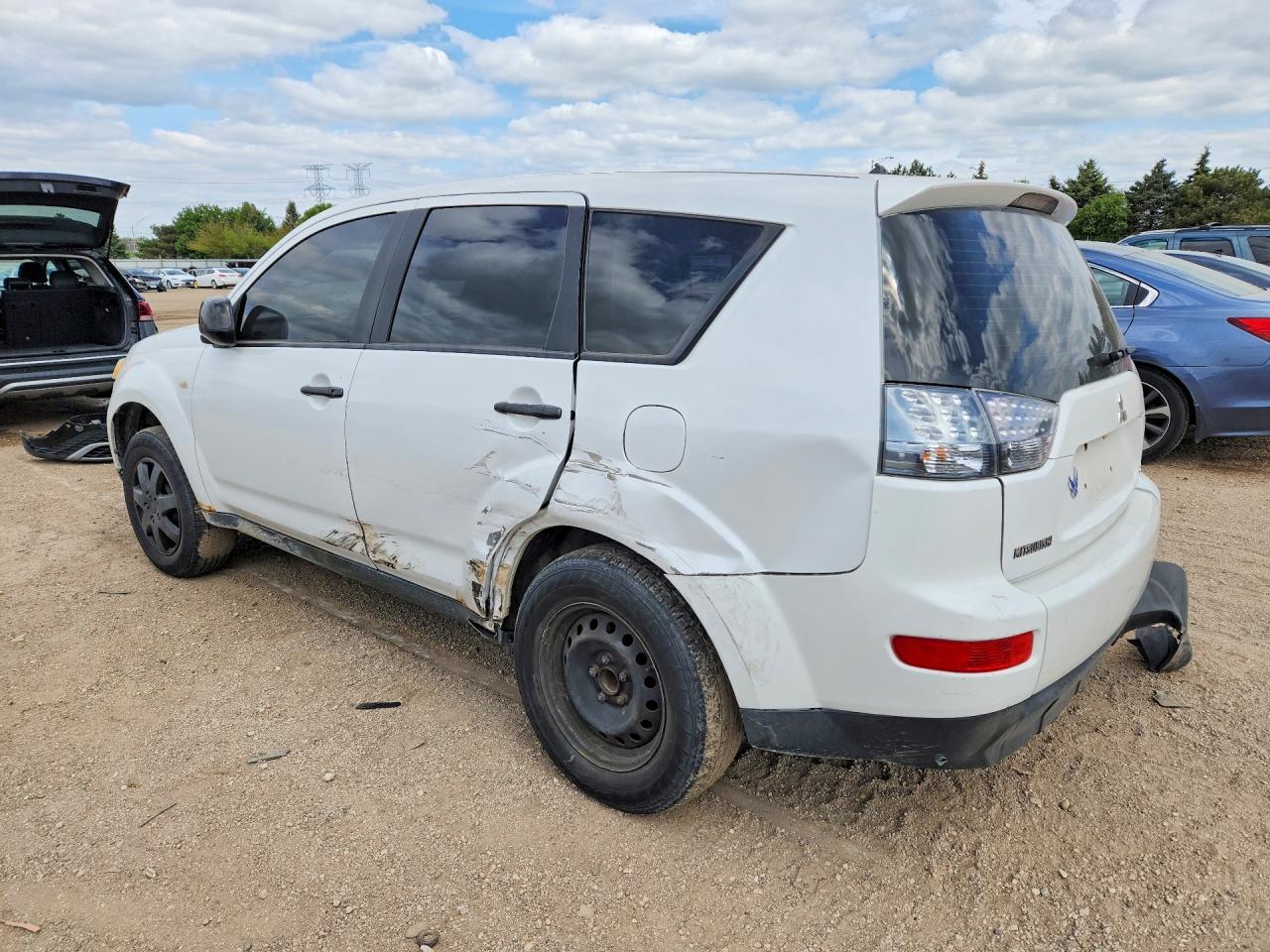 2007 MITSUBISHI OUTLANDER ES photo 4