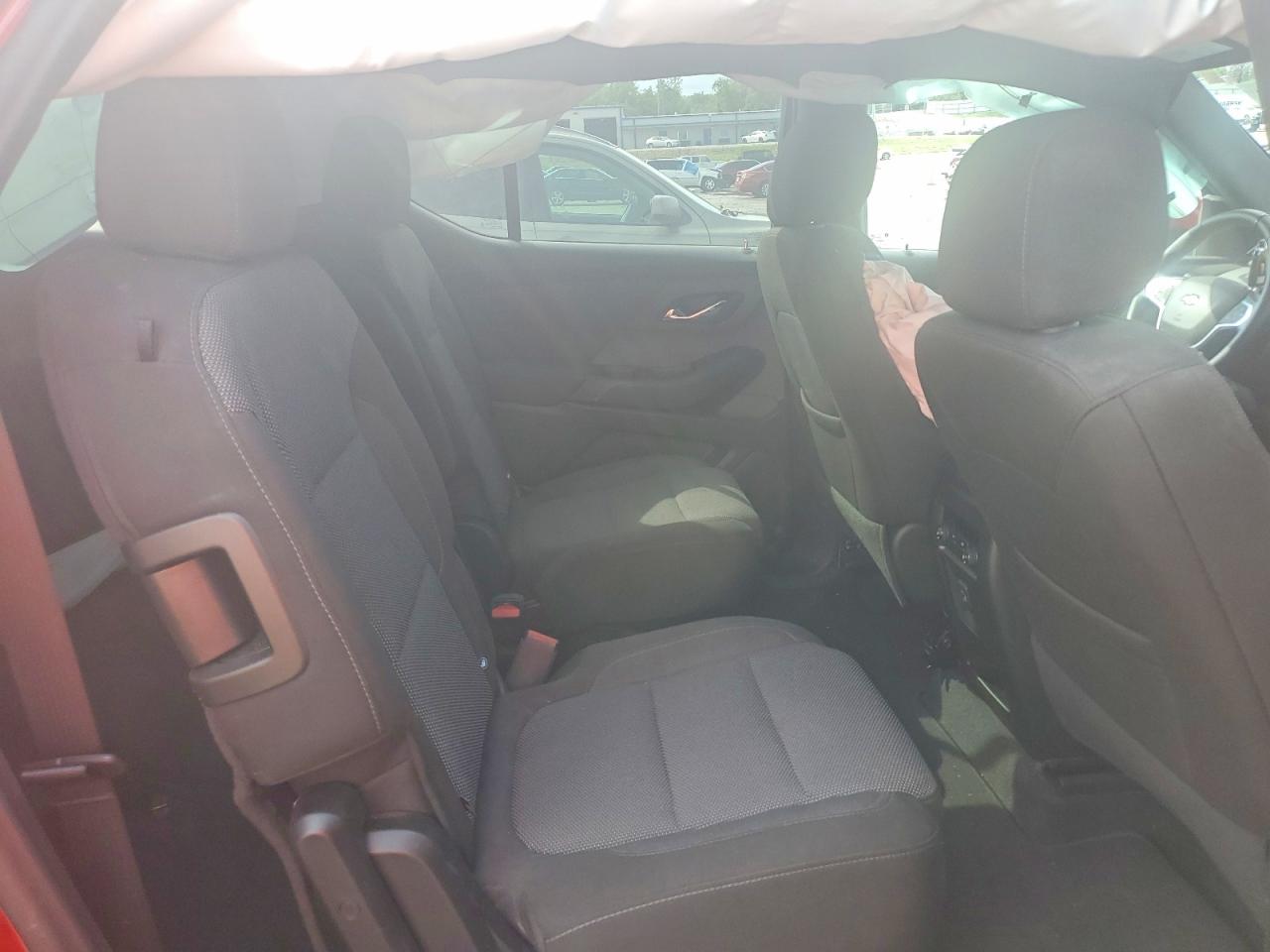2023 CHEVROLET TRAVERSE LT photo 28