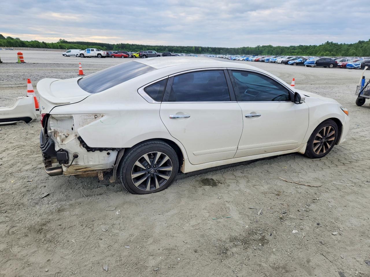 2016 NISSAN ALTIMA 2.5 SV photo 5