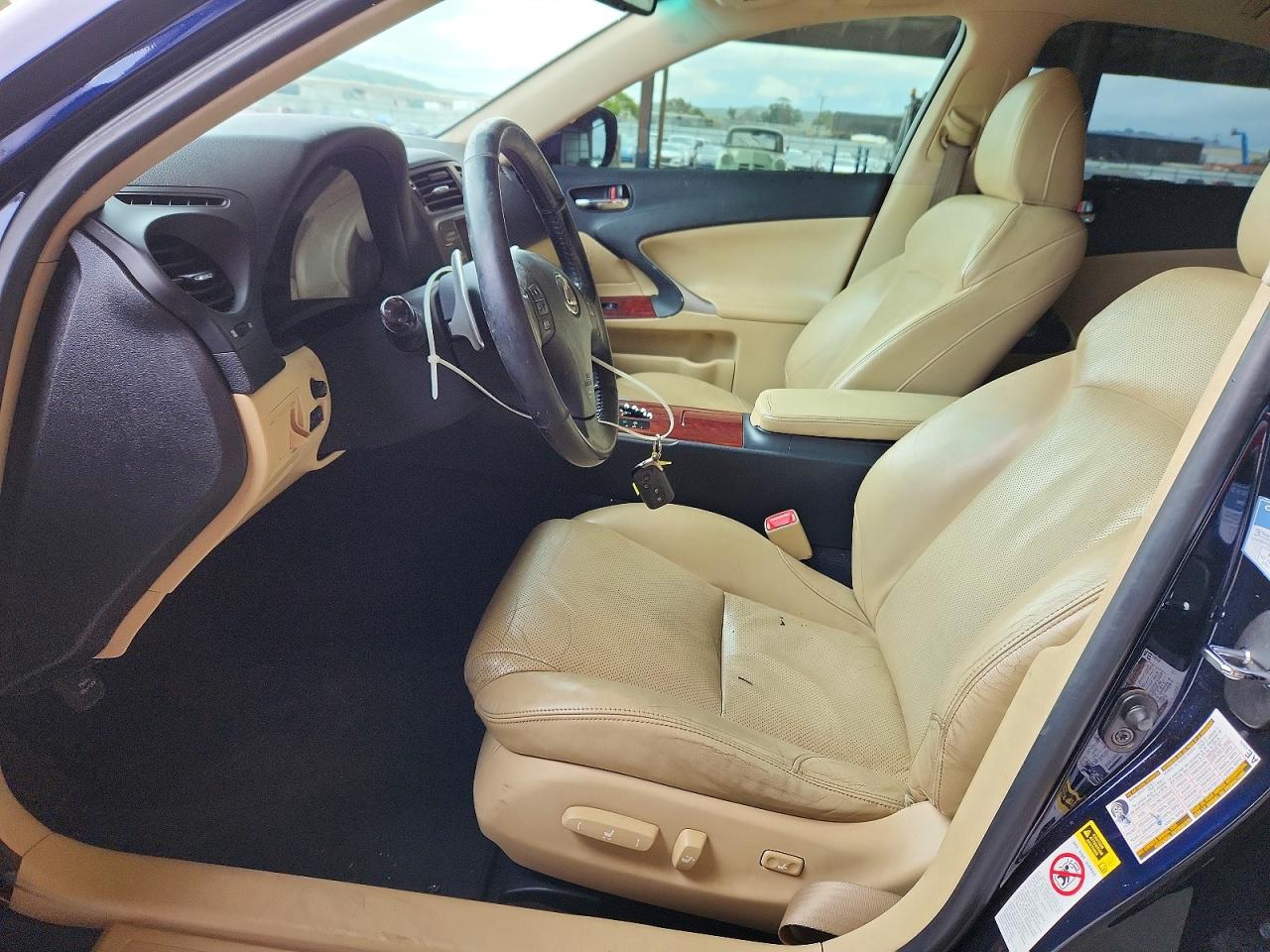 2008 LEXUS IS 250 photo 13