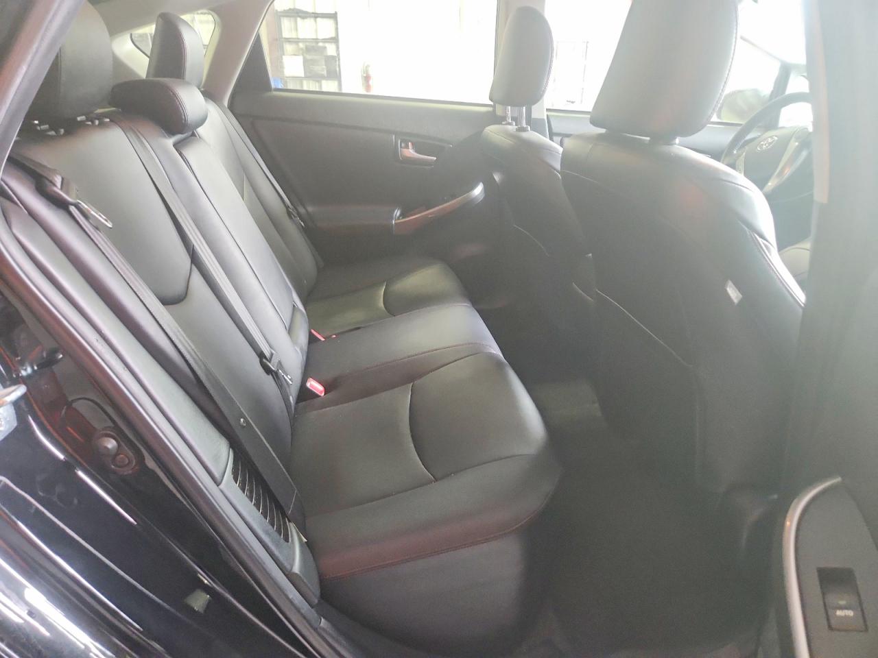 2013 TOYOTA PRIUS PERSONA SERIES SE photo 19
