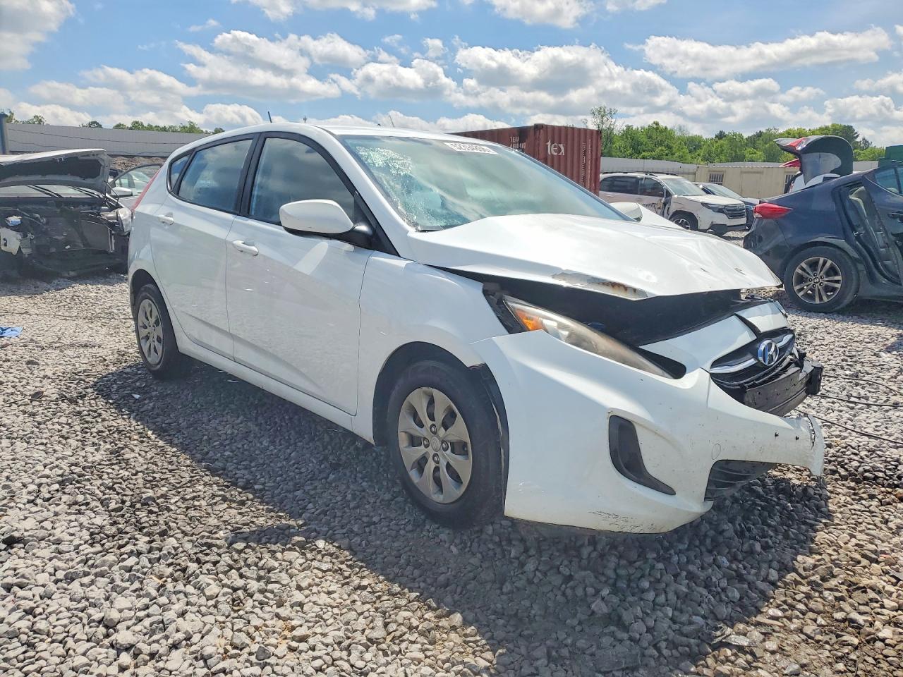 2016 HYUNDAI ACCENT SE photo 10