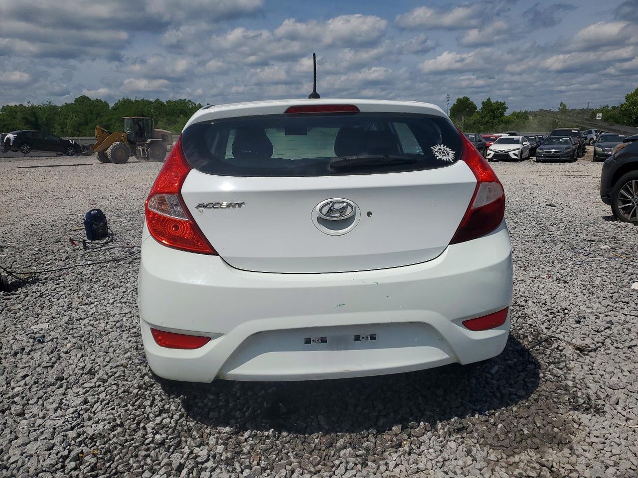 2016 HYUNDAI ACCENT SE photo 16