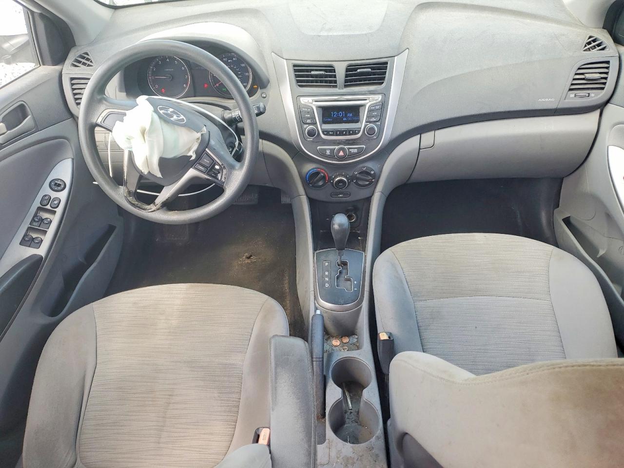 2016 HYUNDAI ACCENT SE photo 22