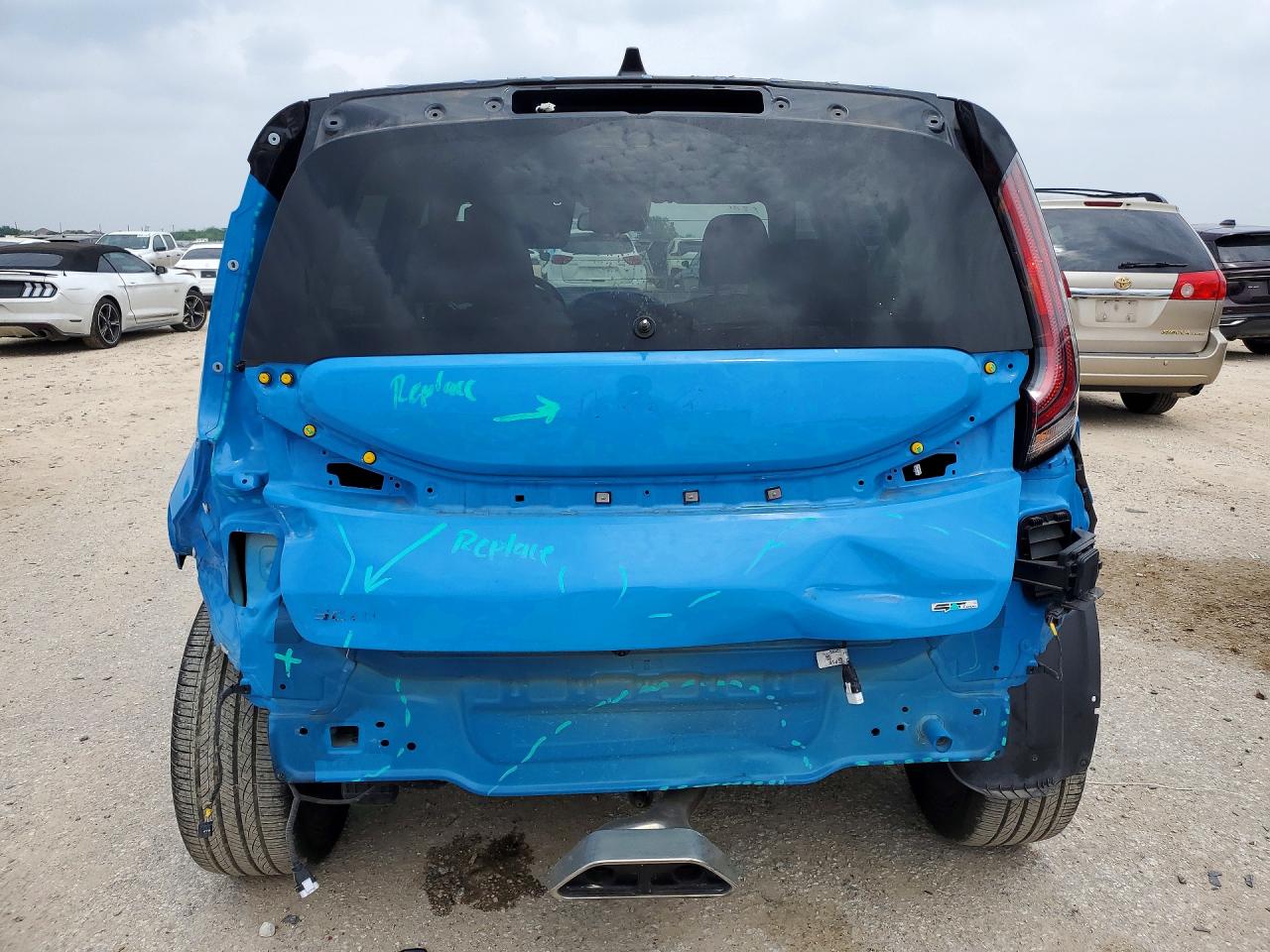 2024 KIA SOUL photo 11