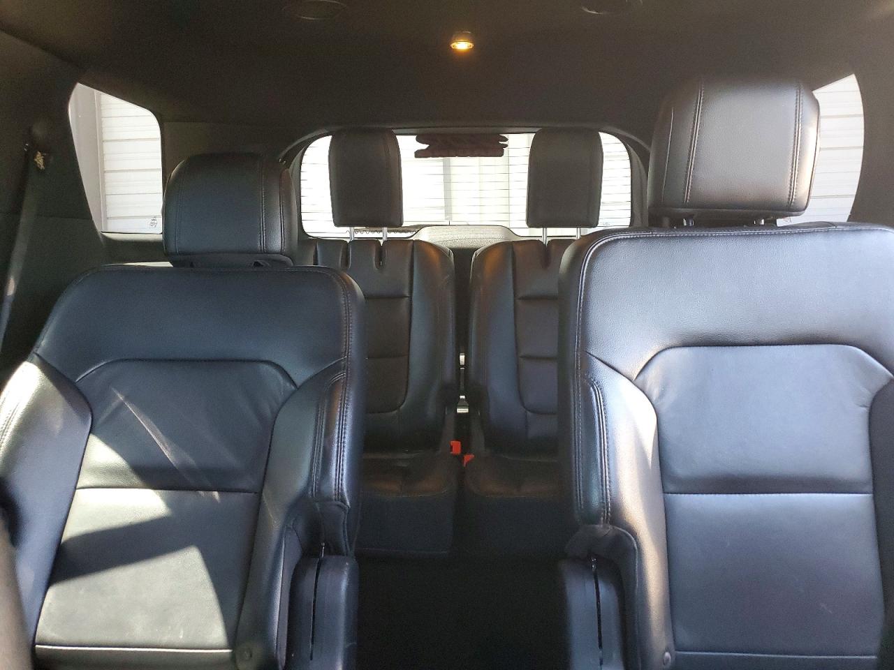 2016 FORD EXPLORER XLT photo 28