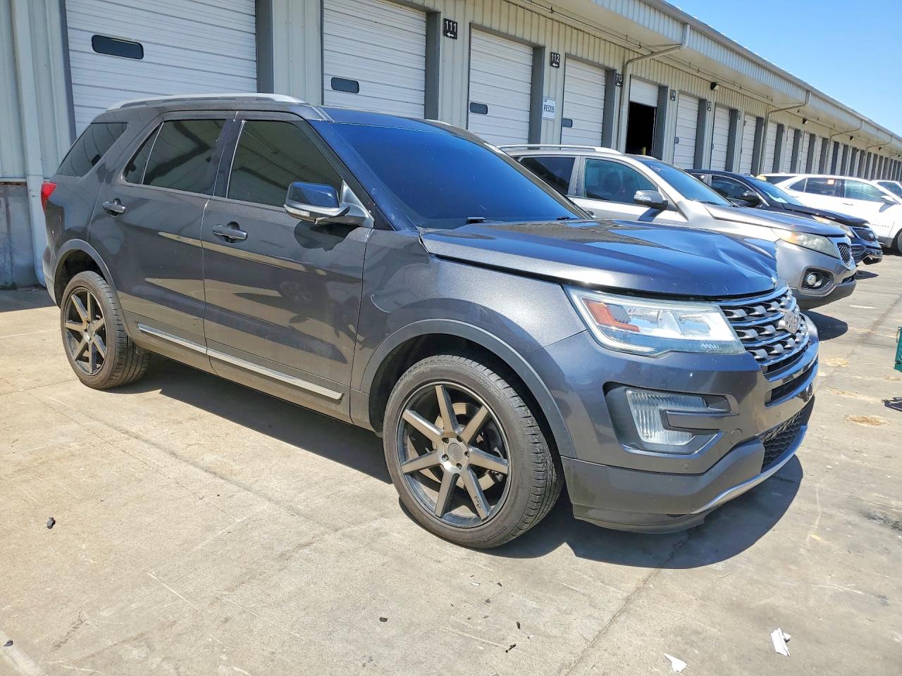 2016 FORD EXPLORER XLT photo 10