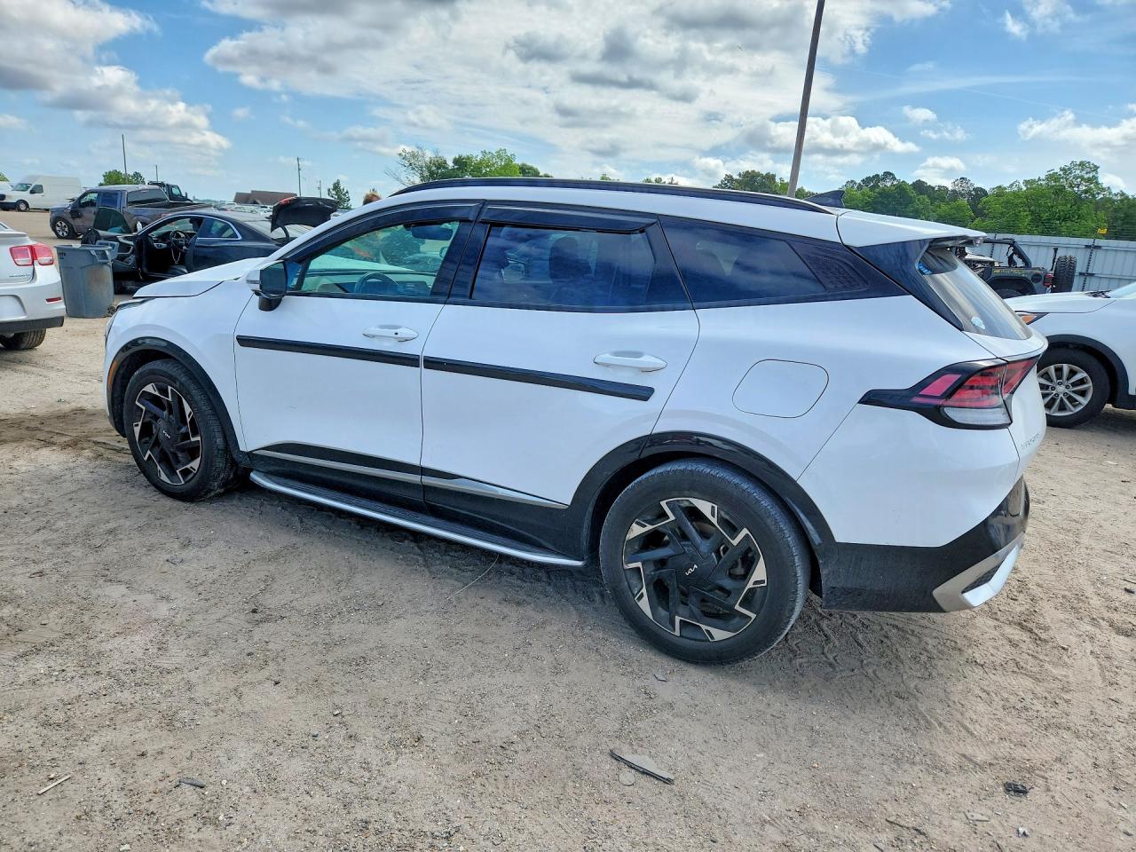 2023 KIA SPORTAGE SX PRESTIGE photo 3