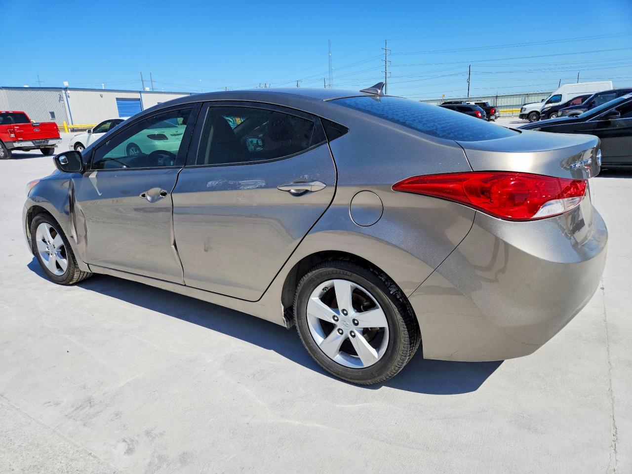 2013 HYUNDAI ELANTRA GLS photo 3