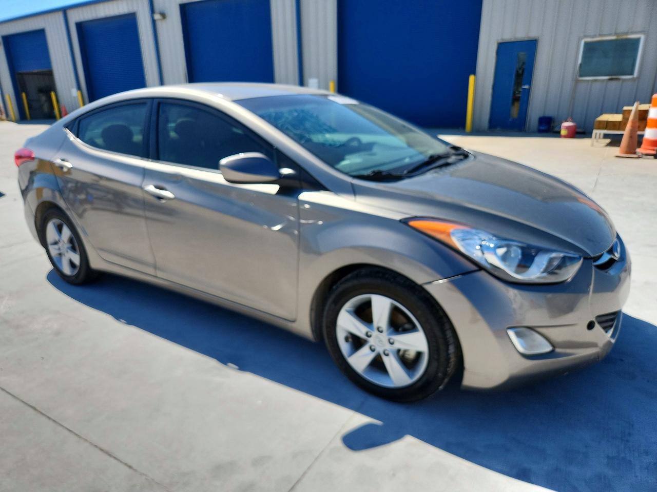 2013 HYUNDAI ELANTRA GLS photo 7