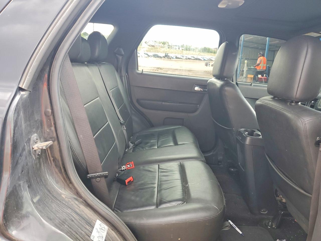 2011 FORD ESCAPE LIMITED photo 28