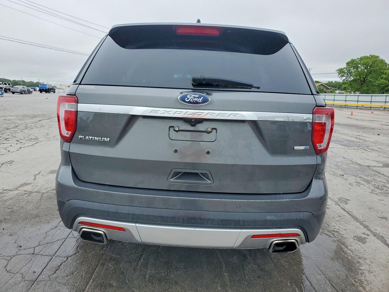 2017 FORD EXPLORER PLATINUM photo 11