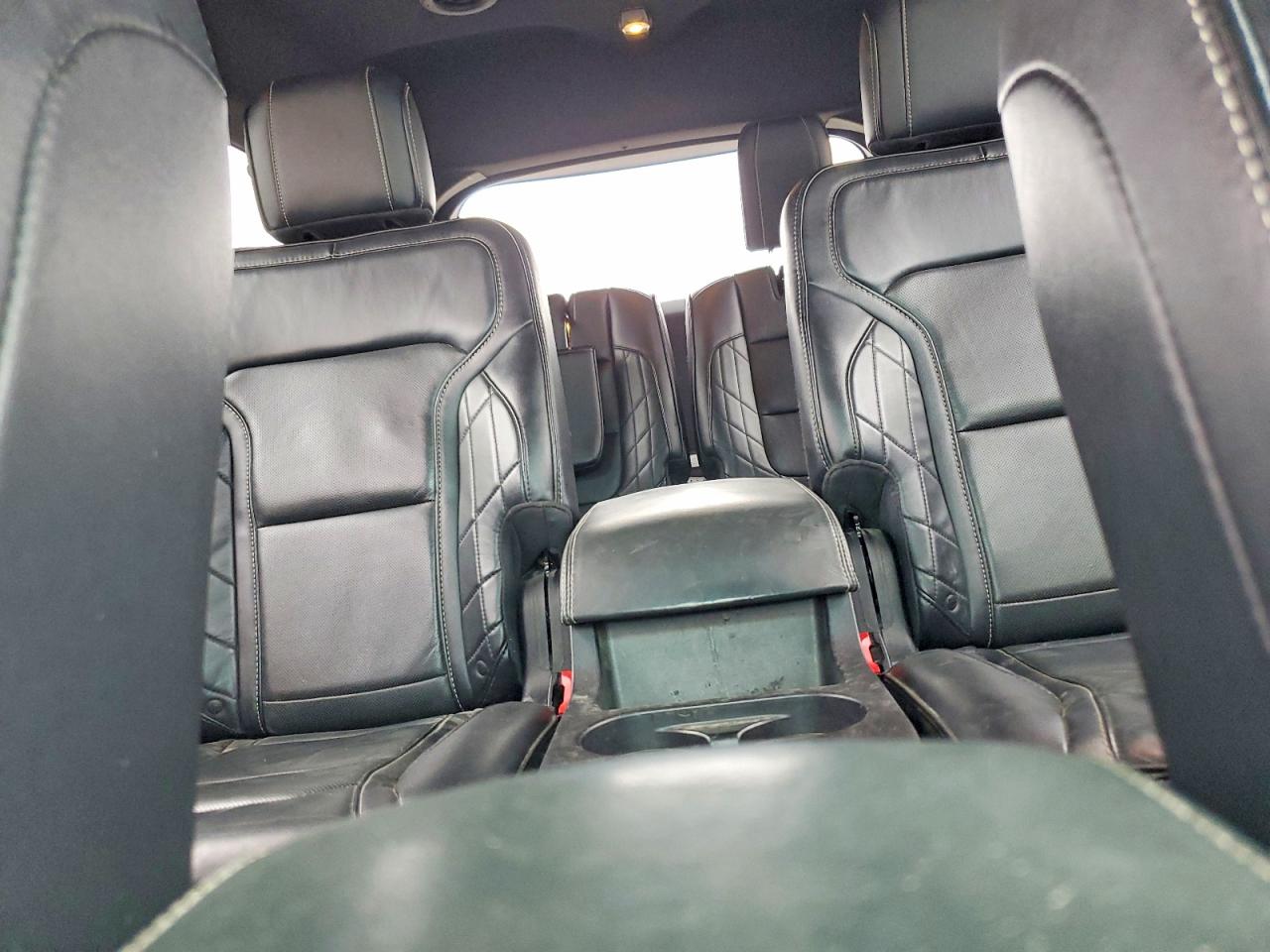 2017 FORD EXPLORER PLATINUM photo 19