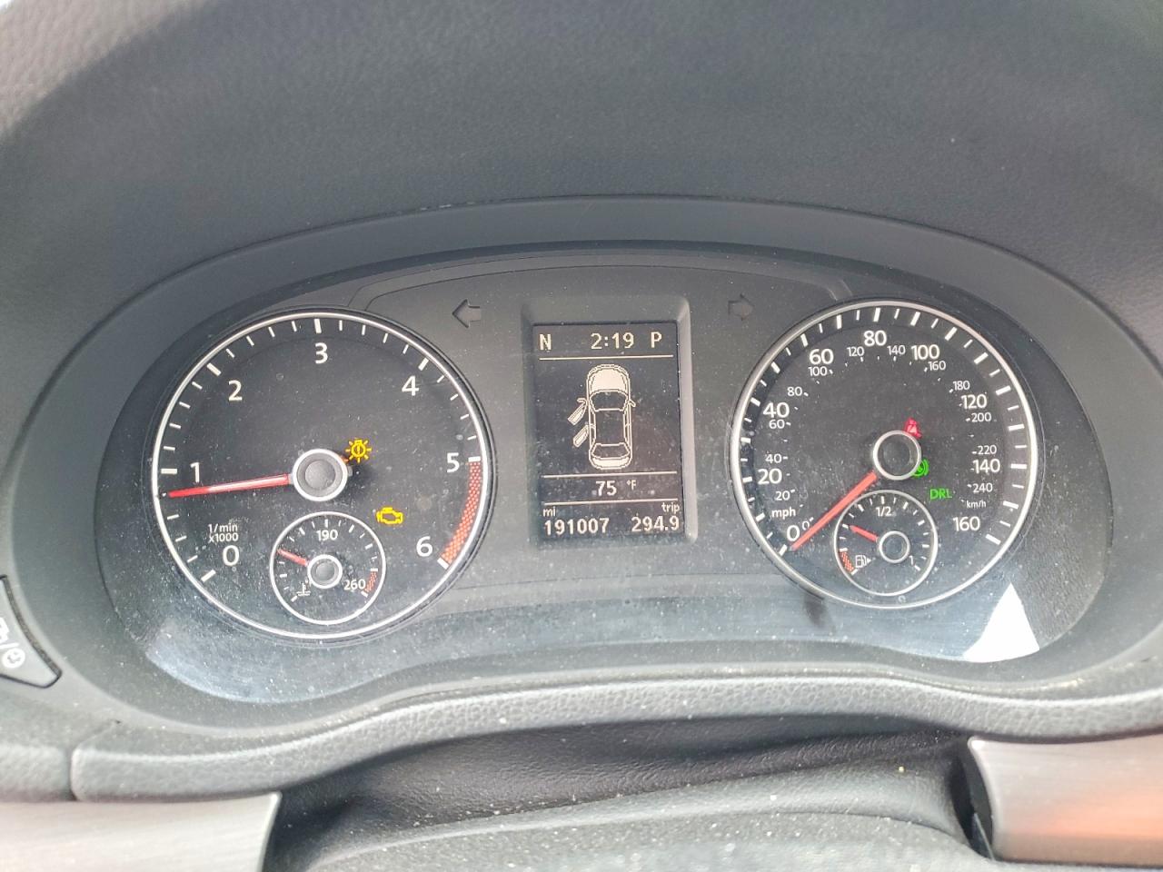 2015 VOLKSWAGEN PASSAT SE photo 17
