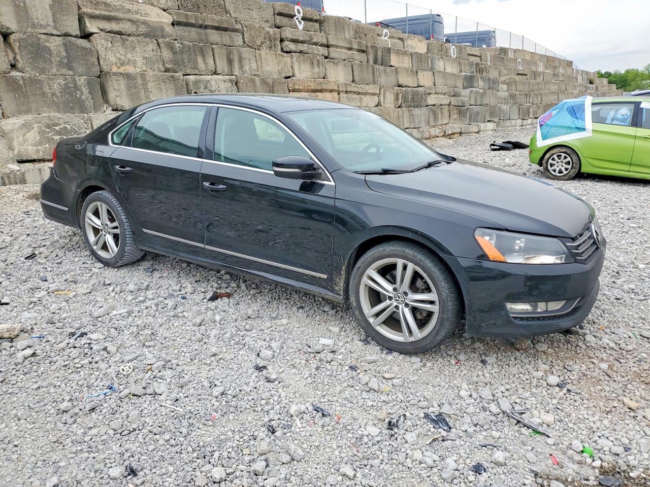 2015 VOLKSWAGEN PASSAT SE photo 7