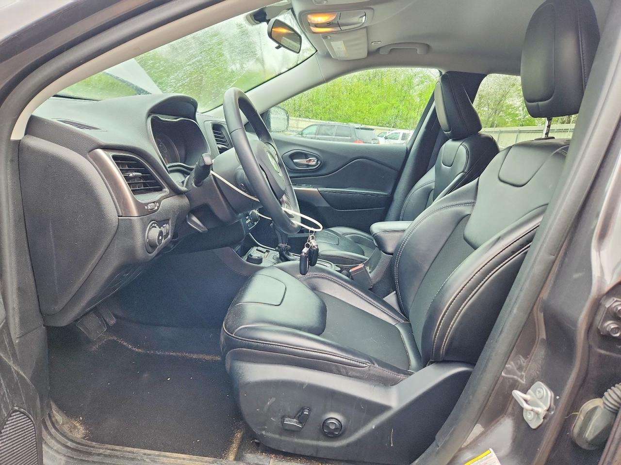 2019 JEEP CHEROKEE LATITUDE PLUS photo 13