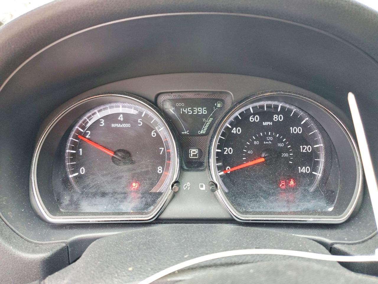 2019 NISSAN VERSA SV photo 9